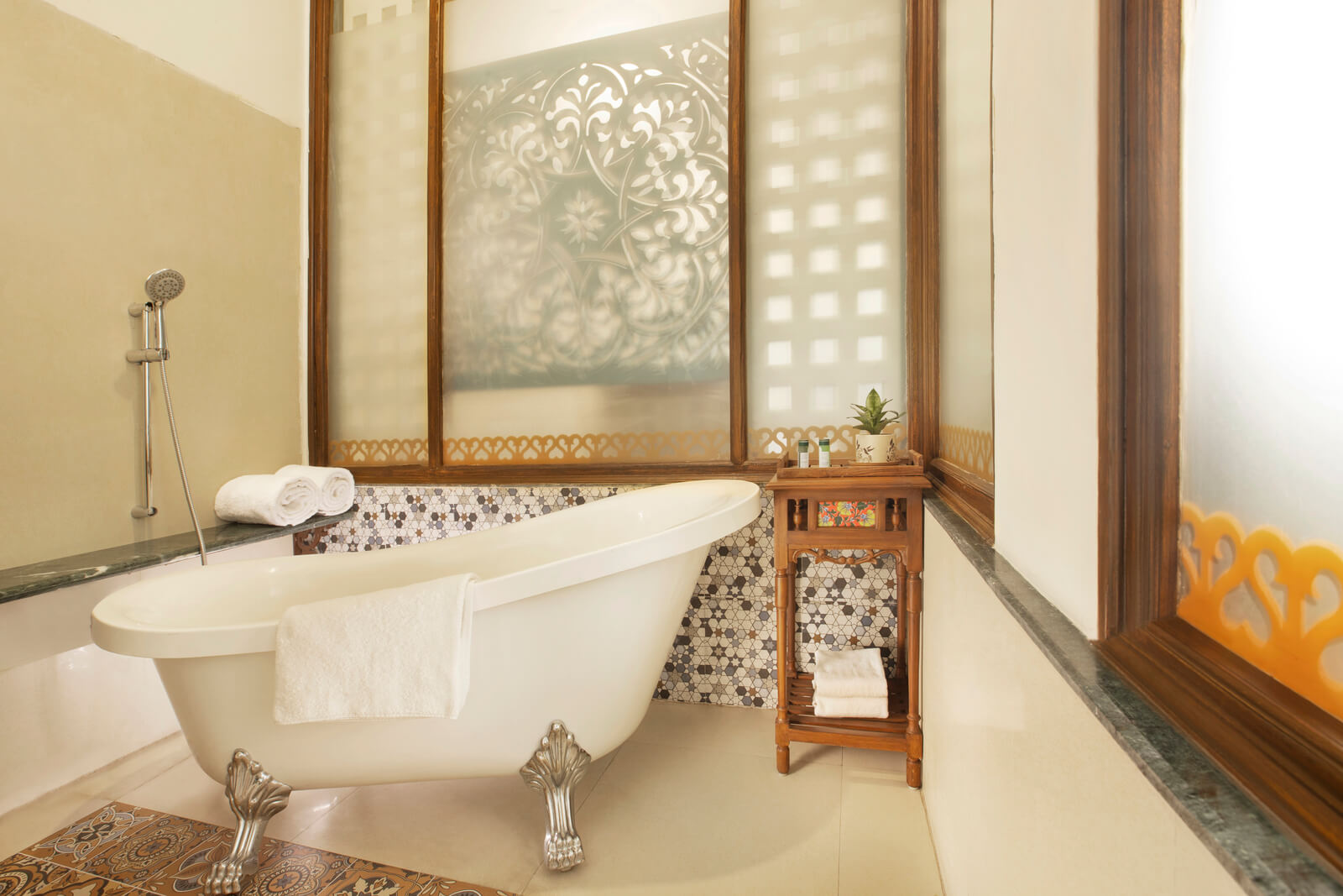 raga on the ganges suite room