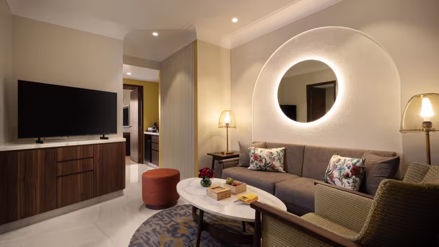 aloha resort deluxe hotel